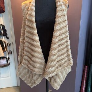 G by Giuliana Light Brown Faux Fur Vest